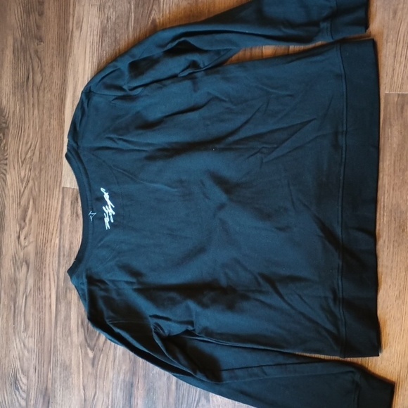 Karl Lagerfeld Paris Graphic Long Sleeve Tee RRR - Picture 5 of 6